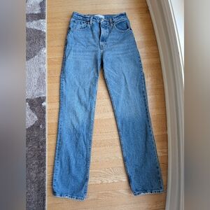 Abercrombie & Fitch Ultra High Rise 90s Straight Jean - Size 26